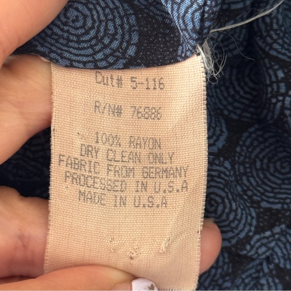 Vintage 90s artsy cropped light weight rayon bomber jacket size Small - Picture 5 of 12